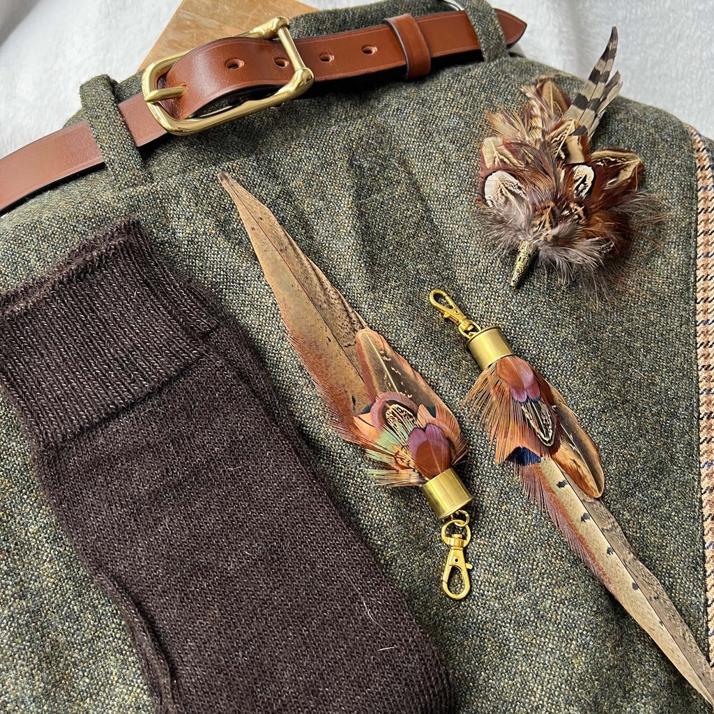 Small Feather Brooch Pin | Fine Feathers Design