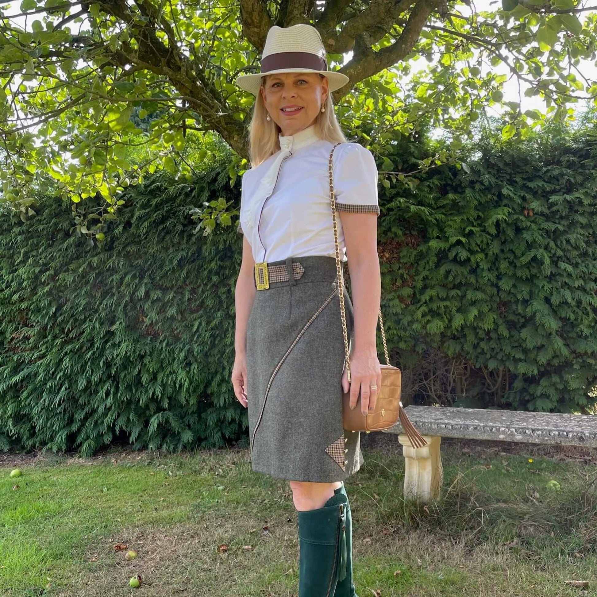 summer country outfit featuring green tweed skirt