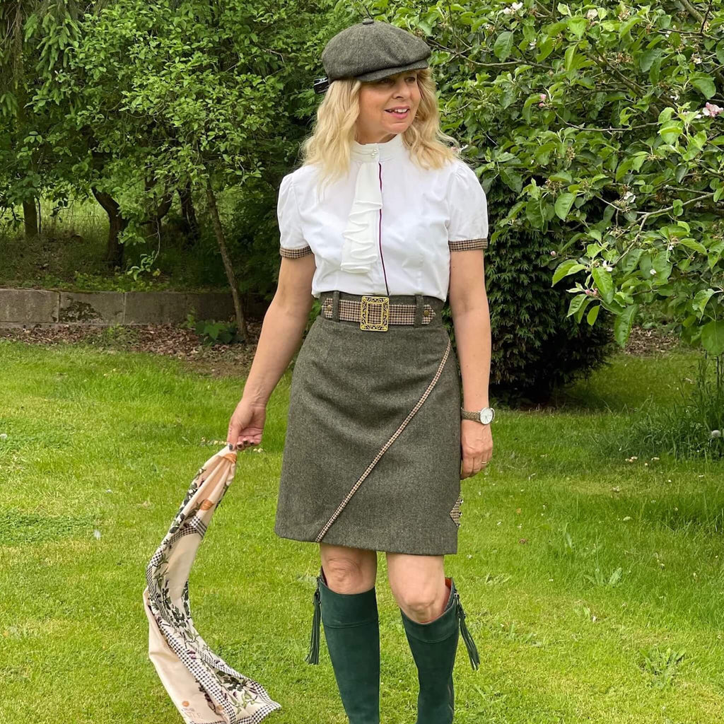 summer country outfit featuring green tweed skirt
