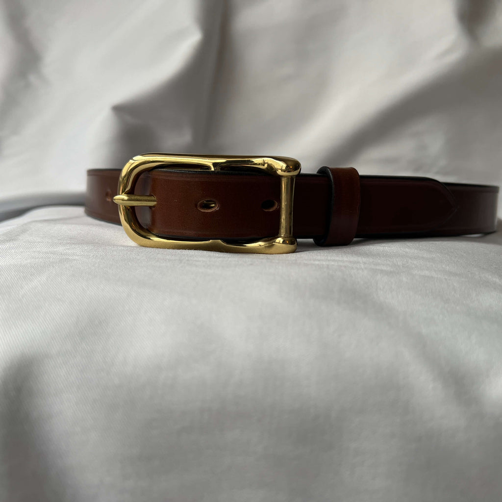 Filly & Fox skinny leather belt in conker with solid brass buckle