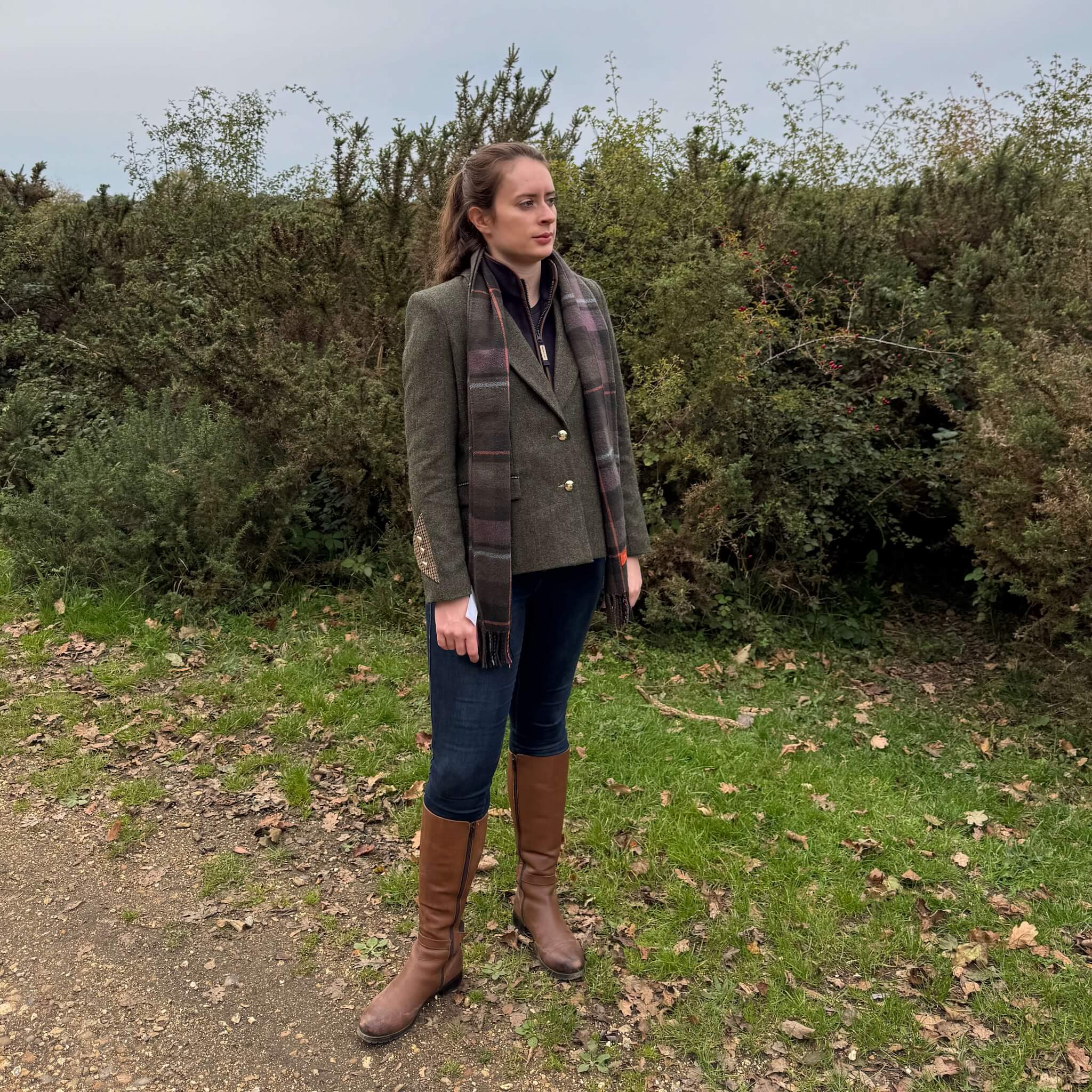 autumn country outfit featuring green tweed jacket